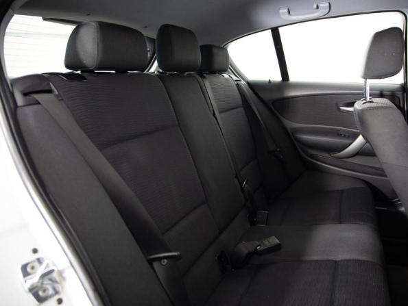 BMW 1 серии I (E81/E82/E87/E88) Рестайлинг с пробегом 2009 года, цена 799 000 рублей, 303132 км, хэтчбек, Автокод Объявления
