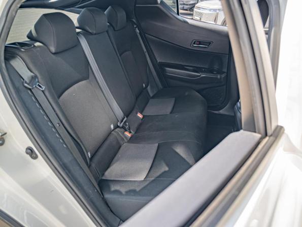 Toyota C-HR I с пробегом 2019 года, цена 2 280 000 рублей, 83795 км, внедорожник, Автокод Объявления