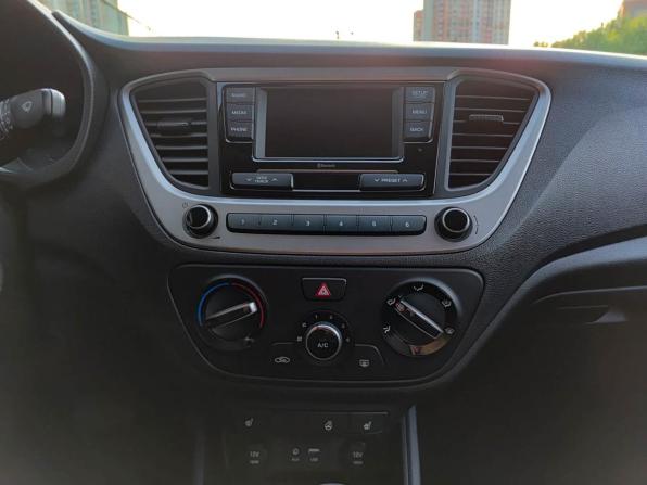 Hyundai Solaris II с пробегом 2018 года, цена 1 449 800 рублей, 68501 км, седан, Автокод Объявления
