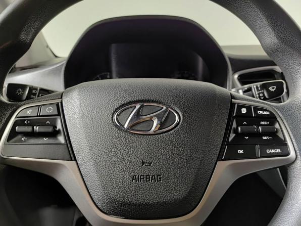 Hyundai Solaris II с пробегом 2018 года, цена 1 160 000 рублей, 93693 км, седан, Автокод Объявления