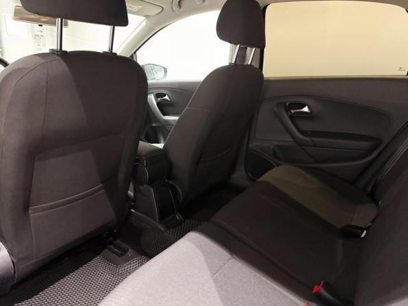 Volkswagen Polo V Рестайлинг с пробегом 2017 года, цена 1 040 573 рубля, 142210 км, седан, Автокод Объявления