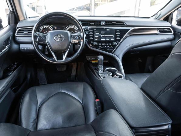 Toyota Camry VIII (XV70) с пробегом 2019 года, цена 2 756 000 рублей, 252313 км, седан, Автокод Объявления