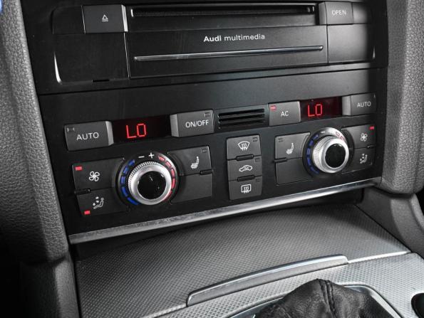 Audi Q7 I (4L) Рестайлинг с пробегом 2010 года, цена 1 849 000 рублей, 276251 км, внедорожник, Автокод Объявления
