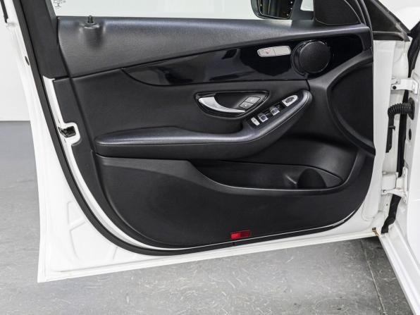 Mercedes-Benz C-Класс IV (W205) Рестайлинг с пробегом 2019 года, цена 2 599 000 рублей, 124860 км, седан, Автокод Объявления