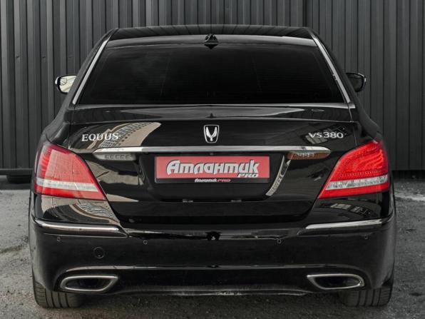Hyundai Equus II с пробегом 2012 года, цена 1 685 000 рублей, 192422 км, седан, Автокод Объявления