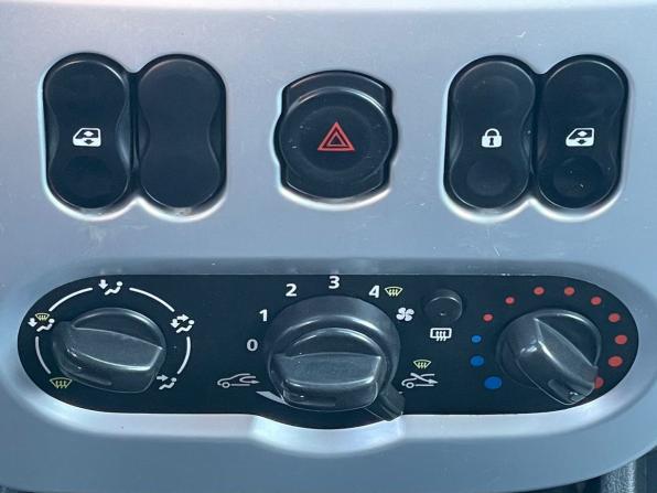 Renault Logan I Рестайлинг с пробегом 2014 года, цена 388 000 рублей, 264526 км, седан, Автокод Объявления