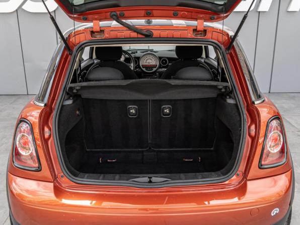 Mini Hatch II (R56) Рестайлинг с пробегом 2010 года, цена 888 000 рублей, 143154 км, хэтчбек, Автокод Объявления