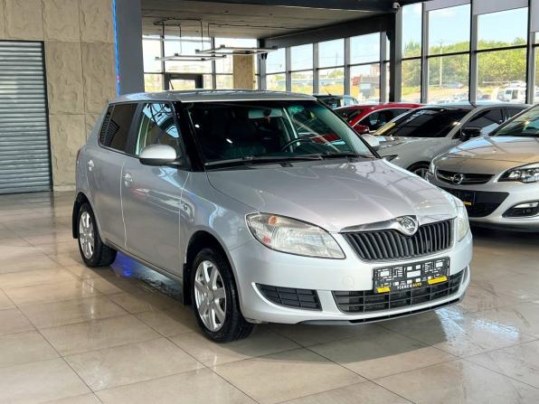 Skoda Fabia II Рестайлинг с пробегом 2014 года, цена 840 000 рублей, 211488 км, хэтчбек, Автокод Объявления