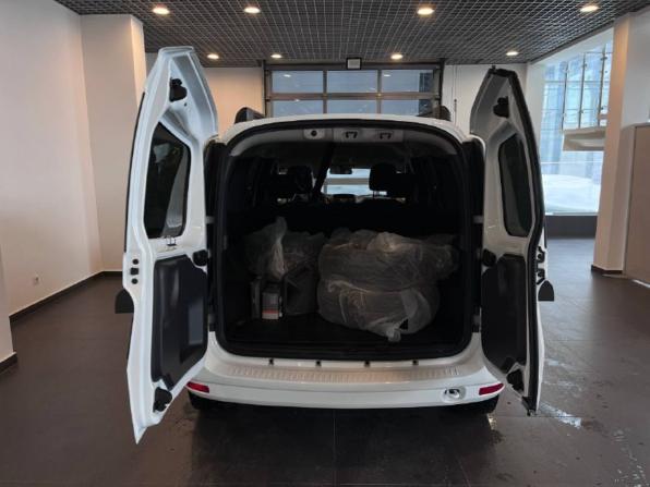 Lada (ВАЗ) Largus I Рестайлинг с пробегом 2024 года, цена 1 594 000 рублей, 294 км, универсал, Автокод Объявления