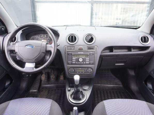 Ford Fusion I Рестайлинг с пробегом 2008 года, цена 423 000 рублей, 239290 км, хэтчбек, Автокод Объявления