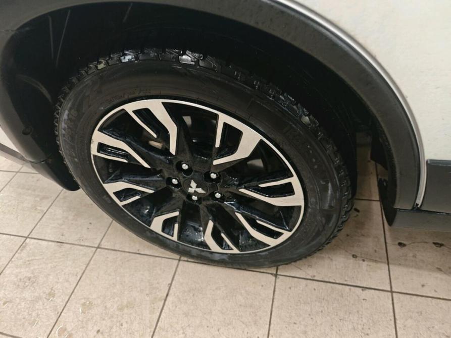 Mitsubishi Outlander III Рестайлинг 3 Санкт-Петербург  - изображение 9