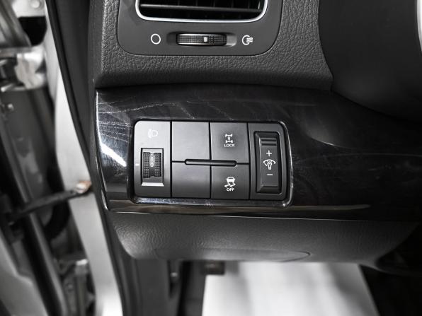 Kia Sorento II Рестайлинг с пробегом 2014 года, цена 1 795 000 рублей, 240250 км, внедорожник, Автокод Объявления