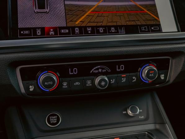 Audi Q3 II (F3) с пробегом 2024 года, цена 3 195 000 рублей, 11000 км, внедорожник, Автокод Объявления