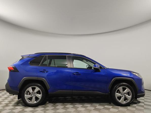 Toyota RAV4 V (XA50) с пробегом 2022 года, цена 3 349 000 рублей, 102698 км, внедорожник, Автокод Объявления