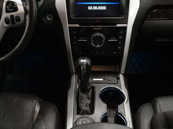 Ford Explorer V с пробегом 2015 года, цена 1 930 000 рублей, 175145 км, внедорожник, Автокод Объявления