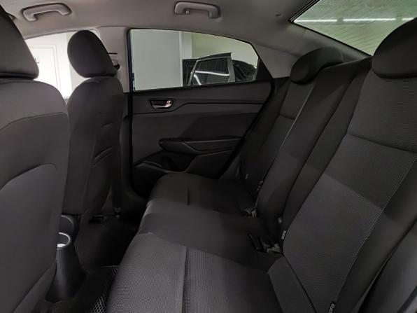 Hyundai Solaris II с пробегом 2018 года, цена 882 000 рублей, 173138 км, седан, Автокод Объявления