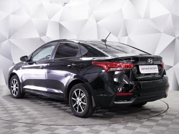 Hyundai Solaris II с пробегом 2018 года, цена 1 080 000 рублей, 160500 км, седан, Автокод Объявления