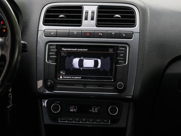 Volkswagen Polo V Рестайлинг с пробегом 2019 года, цена 1 300 000 рублей, 170188 км, седан, Автокод Объявления
