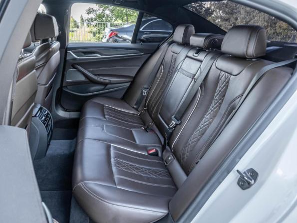 BMW 5 серии VII (G30/G31/G38) с пробегом 2019 года, цена 4 098 000 рублей, 93250 км, седан, Автокод Объявления