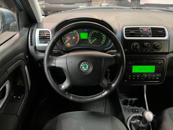 Skoda Fabia II с пробегом 2009 года, цена 419 000 рублей, 210000 км, хэтчбек, Автокод Объявления