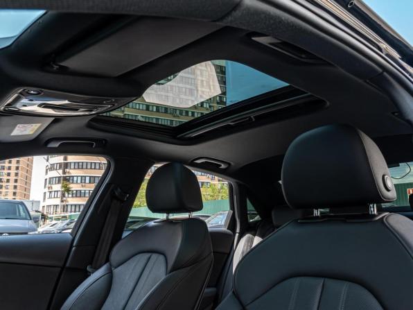 Audi A4 V (B9) Рестайлинг с пробегом 2021 года, цена 4 370 000 рублей, 96682 км, седан, Автокод Объявления