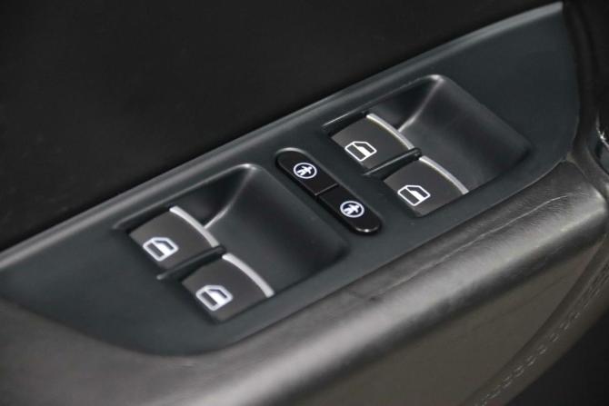 Volkswagen Touareg II с пробегом 2011 года, цена 1 585 850 рублей, 334895 км, внедорожник, Автокод Объявления