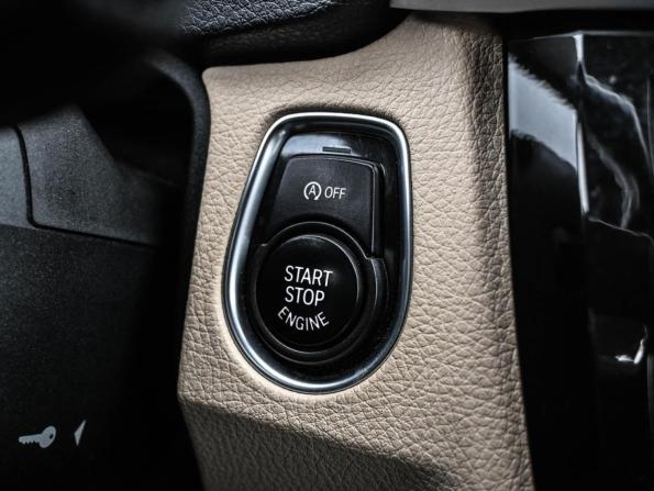 BMW 3 серии VI (F3x) с пробегом 2013 года, цена 1 749 000 рублей, 206701 км, седан, Автокод Объявления