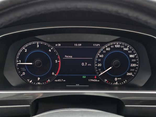 Volkswagen Tiguan II с пробегом 2017 года, цена 2 590 000 рублей, 179406 км, внедорожник, Автокод Объявления