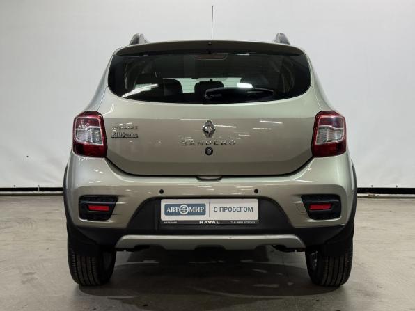 Renault Sandero II с пробегом 2016 года, цена 1 050 000 рублей, 123833 км, хэтчбек, Автокод Объявления