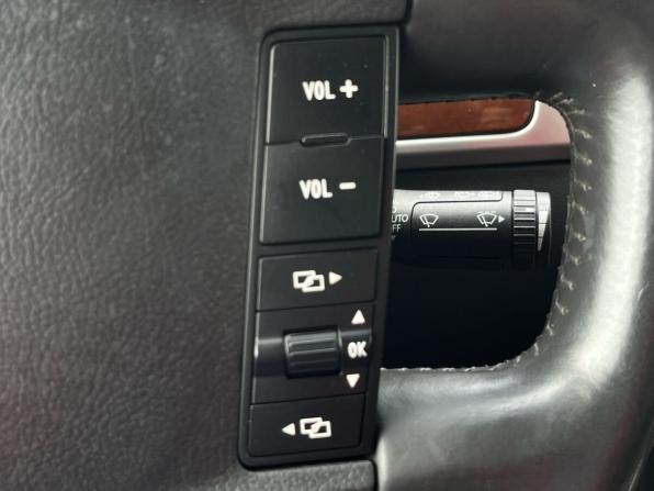 Volkswagen Touareg I Рестайлинг с пробегом 2009 года, цена 1 080 000 рублей, 281355 км, внедорожник, Автокод Объявления
