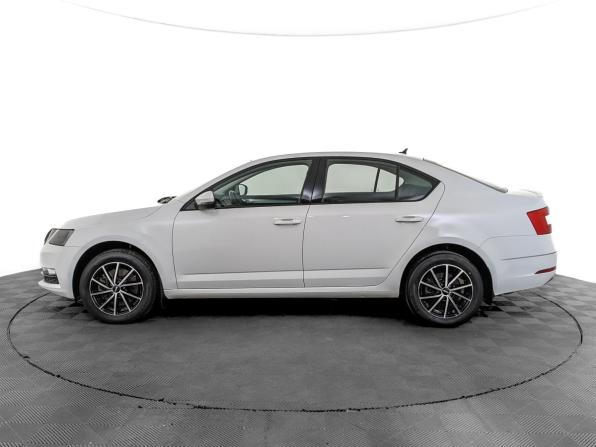 Skoda Octavia III (A7) Рестайлинг с пробегом 2020 года, цена 2 500 000 рублей, 48217 км, лифтбек, Автокод Объявления