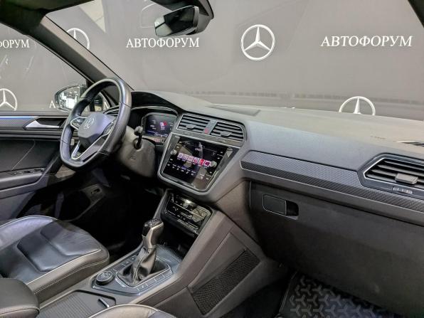 Volkswagen Tiguan II Рестайлинг с пробегом 2021 года, цена 4 095 000 рублей, 36292 км, внедорожник, Автокод Объявления