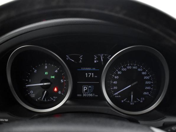 Toyota Land Cruiser 200 Series Рестайлинг 1 с пробегом 2013 года, цена 2 755 000 рублей, 303959 км, внедорожник, Автокод Объявления