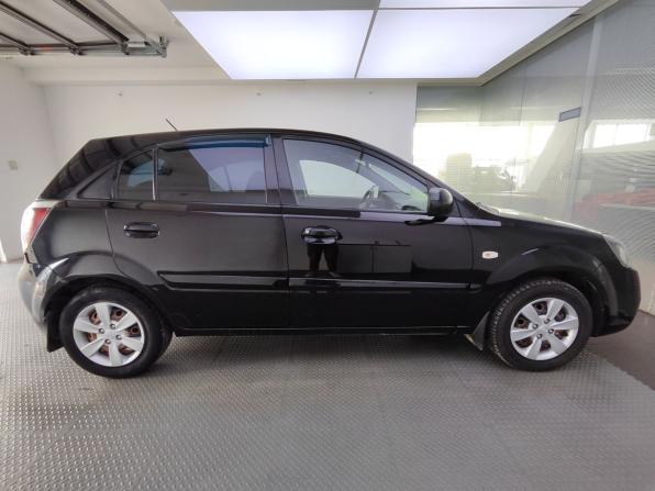 Kia Rio II Рестайлинг с пробегом 2011 года, цена 699 000 рублей, 130939 км, хэтчбек, Автокод Объявления
