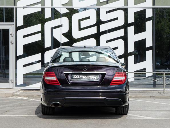 Mercedes-Benz C-Класс III (W204) Рестайлинг с пробегом 2012 года, цена 1 269 000 рублей, 202199 км, седан, Автокод Объявления