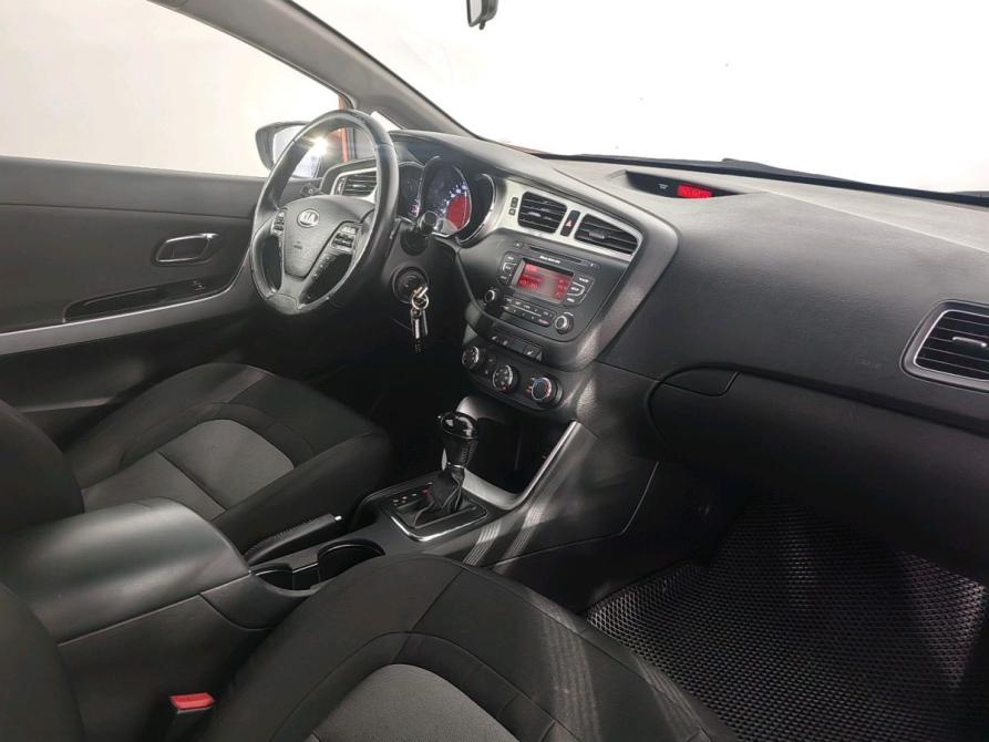 Kia Ceed II Санкт-Петербург  - изображение 15