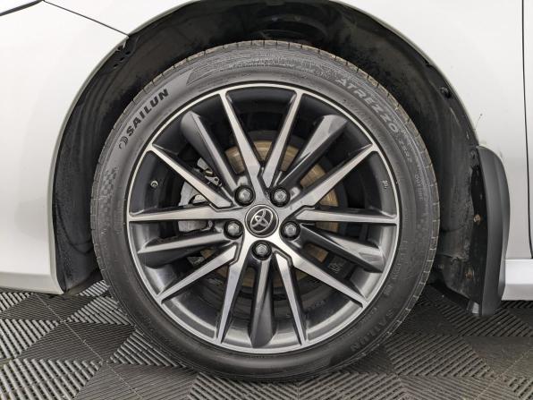 Toyota Camry VIII (XV70) Рестайлинг с пробегом 2021 года, цена 3 100 000 рублей, 98113 км, седан, Автокод Объявления