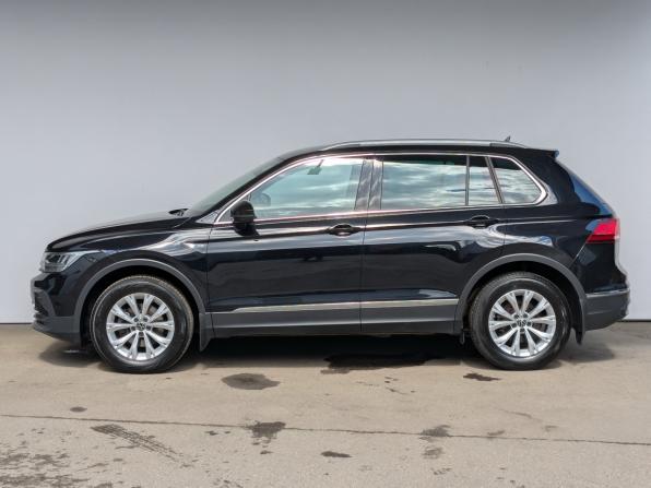 Volkswagen Tiguan II Рестайлинг с пробегом 2021 года, цена 2 645 000 рублей, 71767 км, внедорожник, Автокод Объявления
