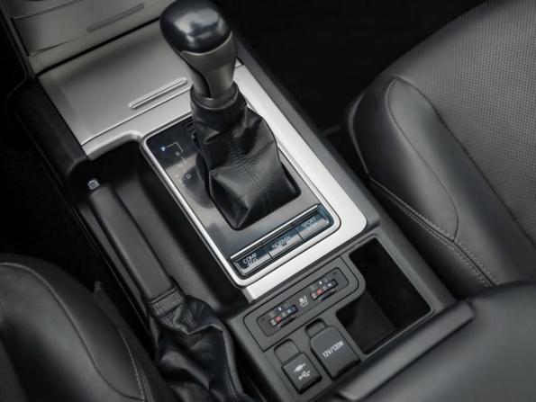 Toyota Land Cruiser Prado 150 Series Рестайлинг 2 с пробегом 2018 года, цена 4 569 000 рублей, 185651 км, внедорожник, Автокод Объявления