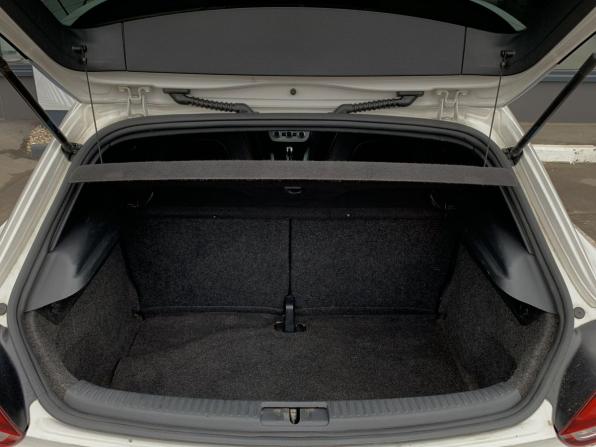Volkswagen Scirocco III с пробегом 2013 года, цена 999 000 рублей, 150735 км, хэтчбек, Автокод Объявления