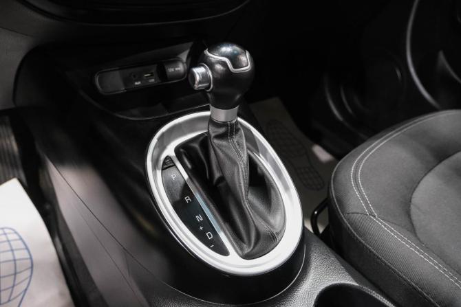 Kia Soul II Рестайлинг с пробегом 2017 года, цена 1 349 000 рублей, 103000 км, хэтчбек, Автокод Объявления
