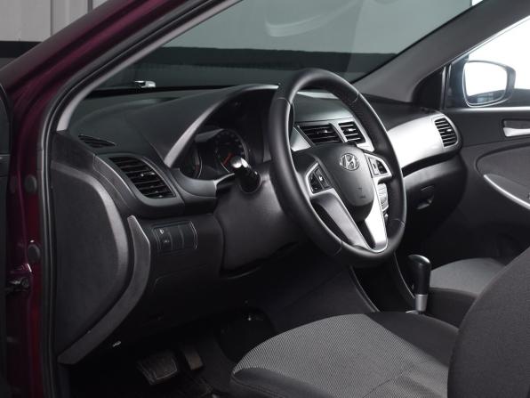 Hyundai Solaris I с пробегом 2012 года, цена 899 995 рублей, 236977 км, седан, Автокод Объявления