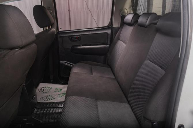 Toyota Hilux VII Рестайлинг с пробегом 2014 года, цена 1 999 000 рублей, 307000 км, offers.body_type.unknown, Автокод Объявления