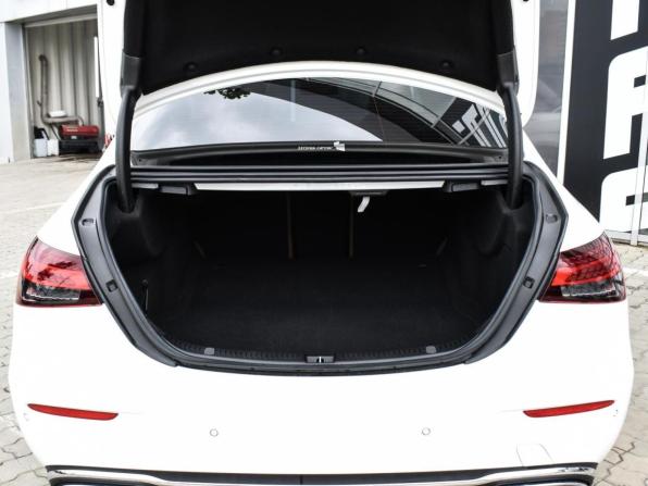 Mercedes-Benz E-Класс V (W213 S213 C238) Рестайлинг с пробегом 2020 года, цена 5 600 000 рублей, 45721 км, седан, Автокод Объявления