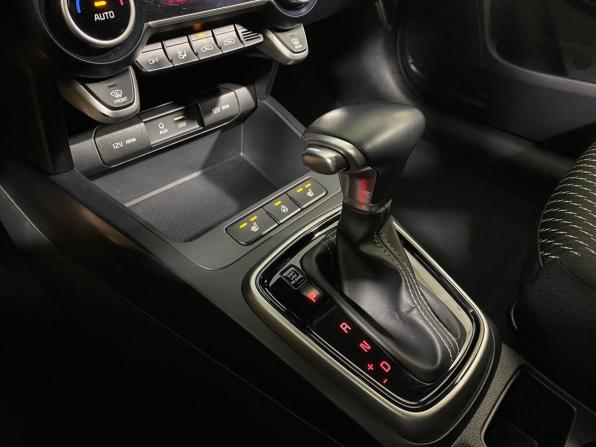 Kia Rio IV с пробегом 2018 года, цена 1 345 000 рублей, 130091 км, седан, Автокод Объявления