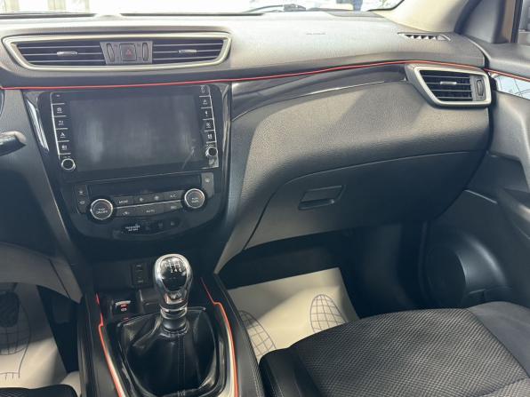 Nissan Qashqai II с пробегом 2017 года, цена 1 350 000 рублей, 144241 км, внедорожник, Автокод Объявления