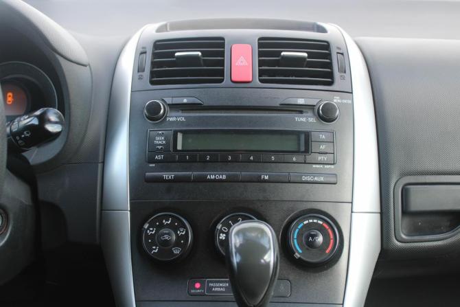 Toyota Auris I Рестайлинг с пробегом 2011 года, цена 970 000 рублей, 171000 км, хэтчбек, Автокод Объявления