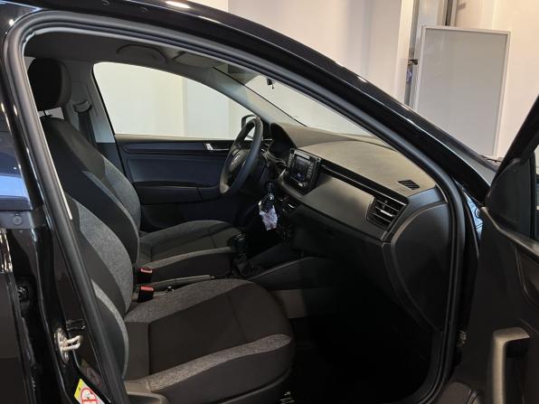 Skoda Rapid II с пробегом 2021 года, цена 1 315 000 рублей, 81135 км, лифтбек, Автокод Объявления
