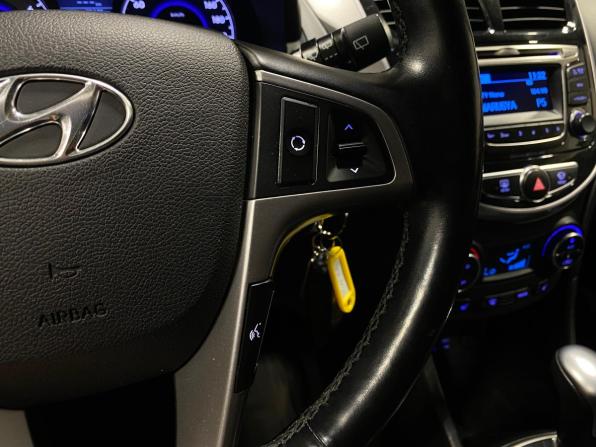 Hyundai Solaris I Рестайлинг с пробегом 2015 года, цена 1 200 000 рублей, 78144 км, хэтчбек, Автокод Объявления