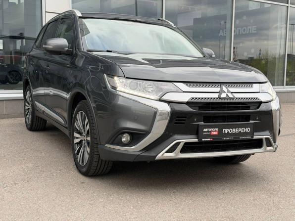 Mitsubishi Outlander III Рестайлинг 3 с пробегом 2019 года, цена 1 585 000 рублей, 248868 км, внедорожник, Автокод Объявления